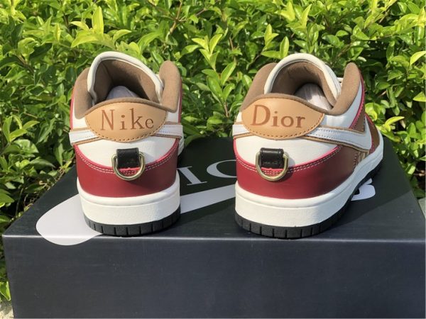 Dior Nike SB Dunk Low Vibrant Red heel