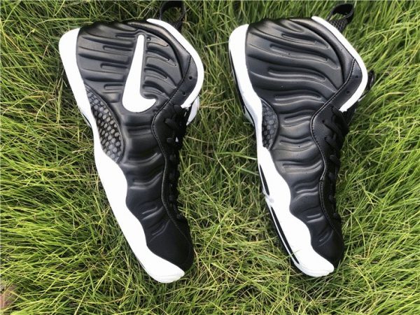 Nike Air Foamposite Pro Dr Doom carbon fiber