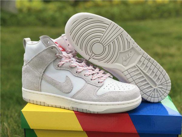 Nike Dunks SB High White Wolf Grey bottom