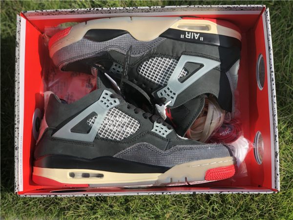 Off-White x Air Jordan 4 Bred in box