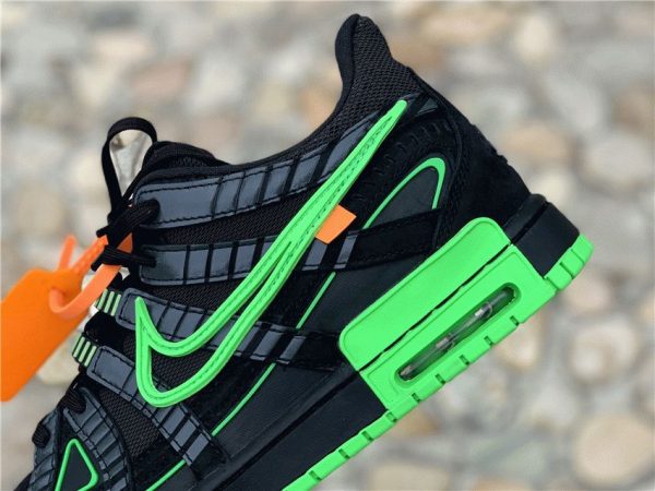 Off-White x Air Rubber Dunk Green Strike Nike panel swoosh