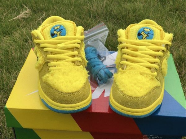 2020 Grateful Dead SB Dunk Low Yellow Bear