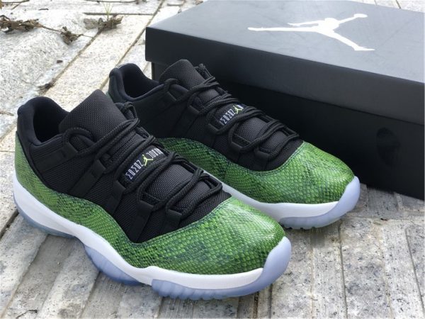 Air Jordan 11 Retro Low Green Snake sneaker