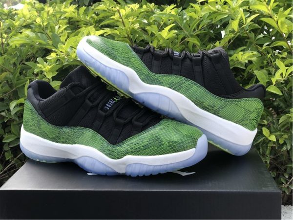 Air Jordan 11 Retro Low Nightshade