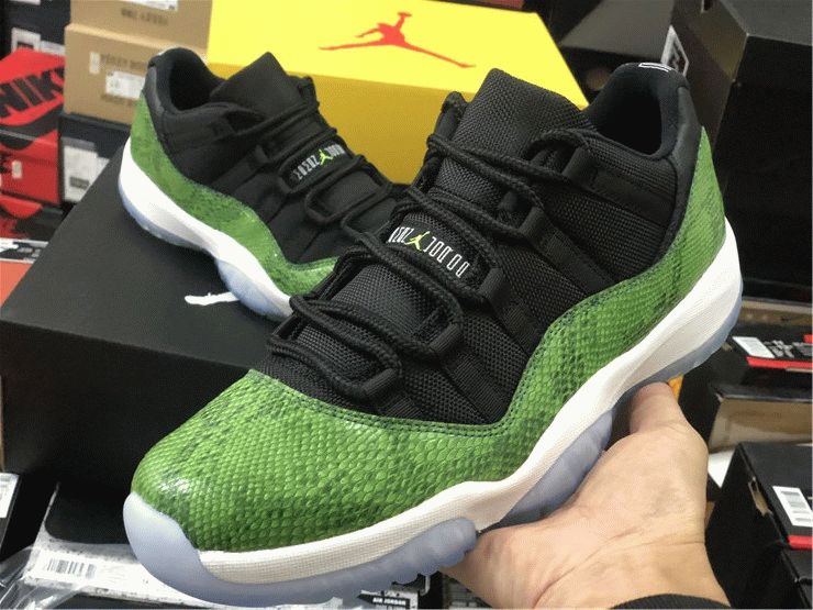 Air Jordan 11 Retro Low Nightshade shipping