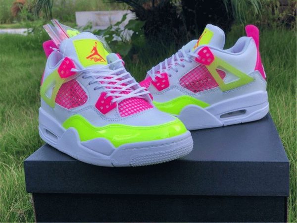 Air Jordan 4 Retro SE Lemon Venom mudguard