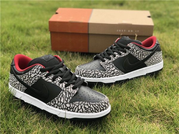 Black Cement Supreme x Dunk Low Pro SB shoes