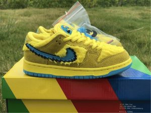 Grateful Dead x Nike SB Dunk Low Yellow Bear