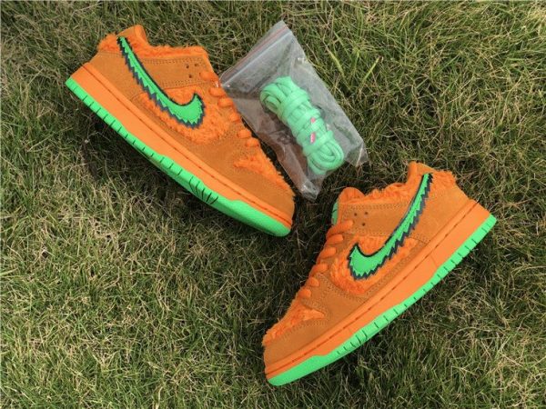 Kids SB Dunk Low Grateful Dead Bears Orange green