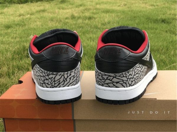 Supreme x Dunk Low Pro SB Black Cement heel