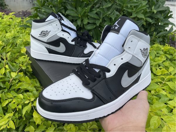 Air Jordan 1 Mid White Shadow black