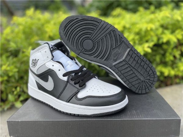 Air Jordan 1 Retro Mid White Shadow smoke grey