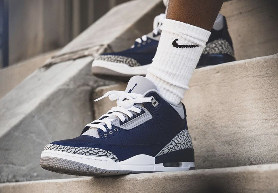 Jordan 3 Georgetown 2021 on feet look