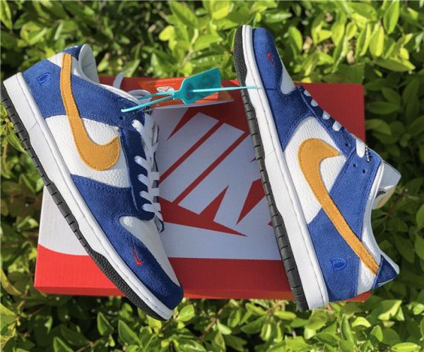 Kasina Nike Dunk Low Industrial Blue sneaker