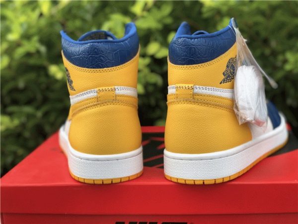 Michigan Wolverines Air Jordan 1 PE Yellow Heel