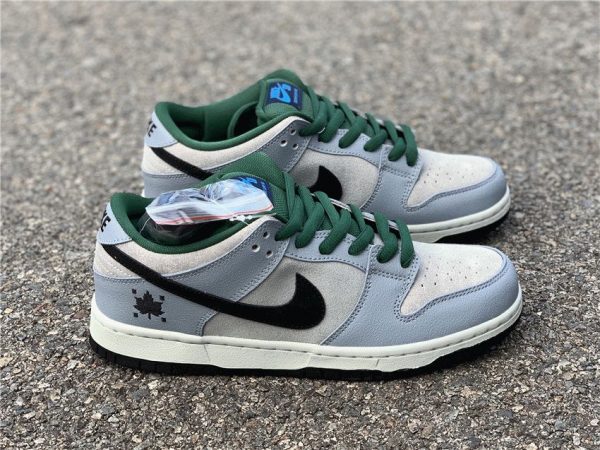 Nike Dunk Low Premium SB Maple Leaf