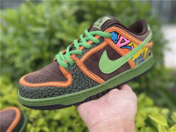 Nike Dunk SB Low De La Soul detail look