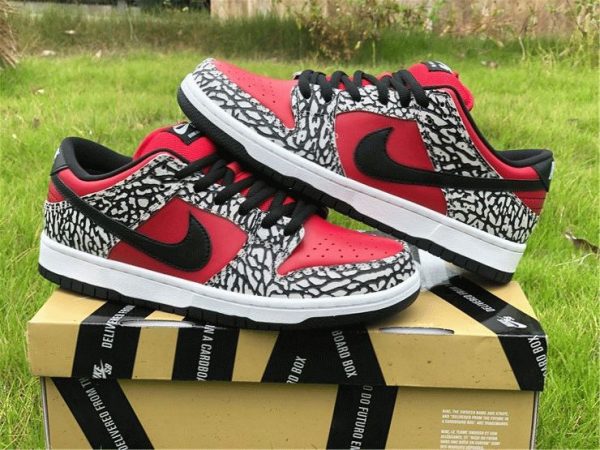 Nike Dunk SB Low Supreme Red Cement sneaker