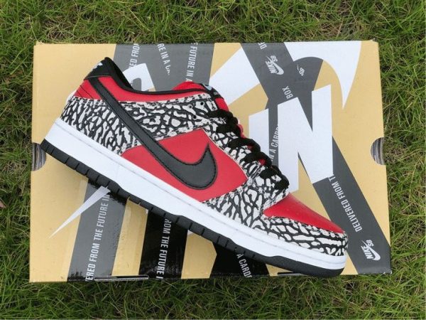 Nike Dunk SB Low Supreme Red Cement special box