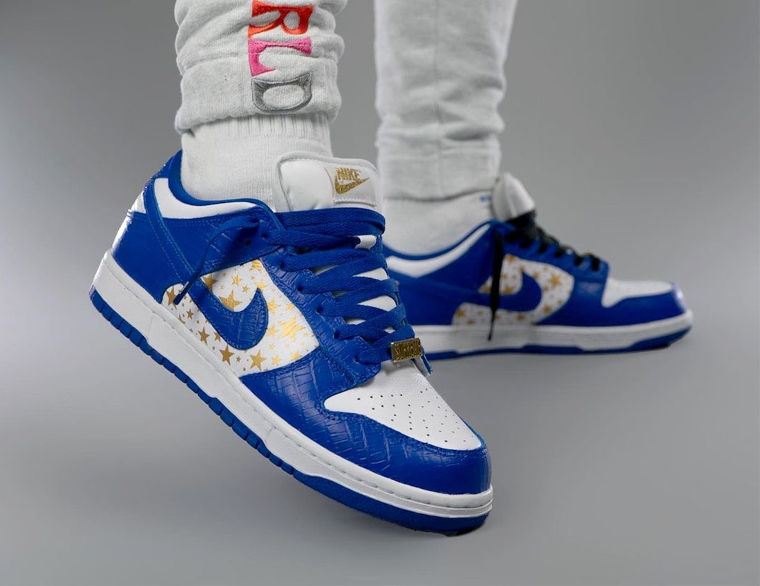 Nike SB Dunk Low Supreme Stars Hyper Royal 2021 on Feet