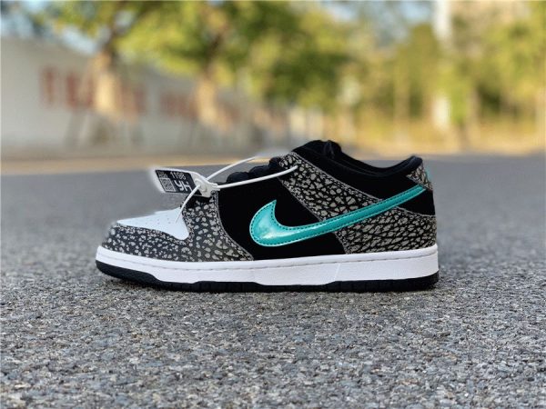 Nike SB Dunk Low atmos Elephant clear jade