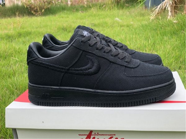 Stussy x Nike Air Force 1 Lows Triple-Black