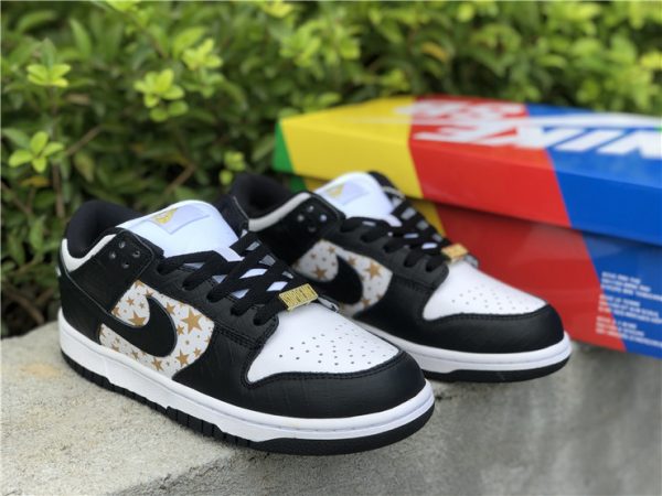 Supreme x Nike SB Dunk Low Black Stars 2020