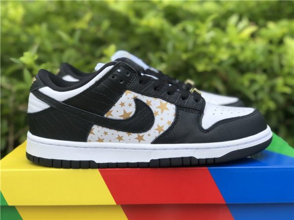 Supreme x Nike SB Dunk Low Black Stars