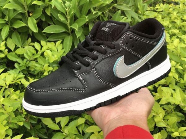 new Diamond Supply Co Dunk SB Low Black Diamond