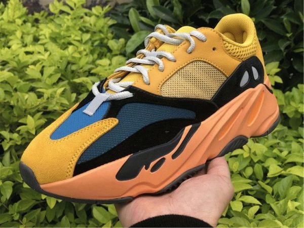 Adidas Yeezy Boost 700 Sun navy