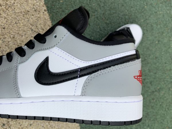 Air Jordan 1 Low GS Light Smoke Grey swoosh