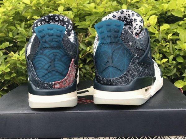 Air Jordan 4 SE Deep Ocean heel