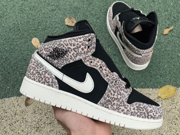 GS Air Jordan 1 Mid SE Cheetah Leopard