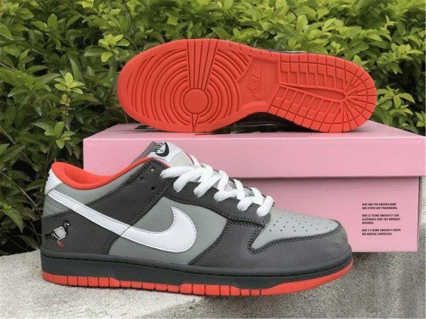 Nike Dunk SB Low Staple NYC Pigeon Orange