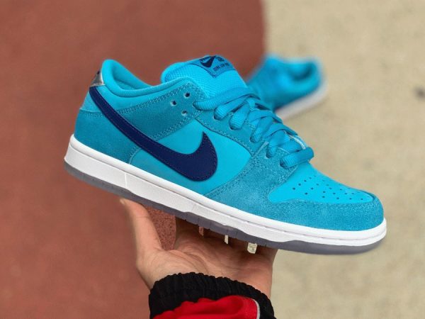 2020 Nike SB Dunk Low Blue Fury On hand