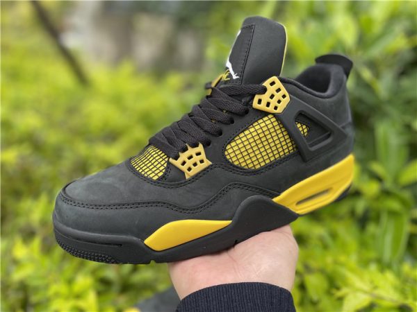 Air Jordan 4 IV Retro Thunder black yellow