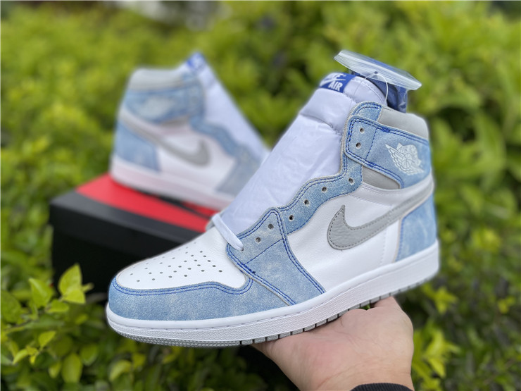 Air Jordan 1 High OG Hyper Royal on hand