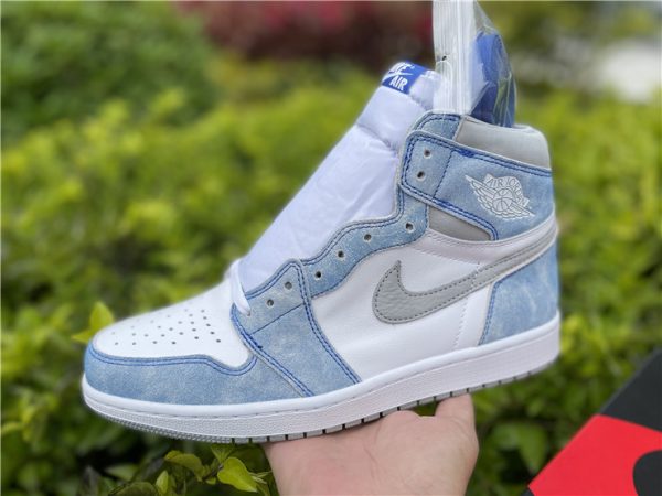 Air Jordan 1 High OG Hyper Royal sale