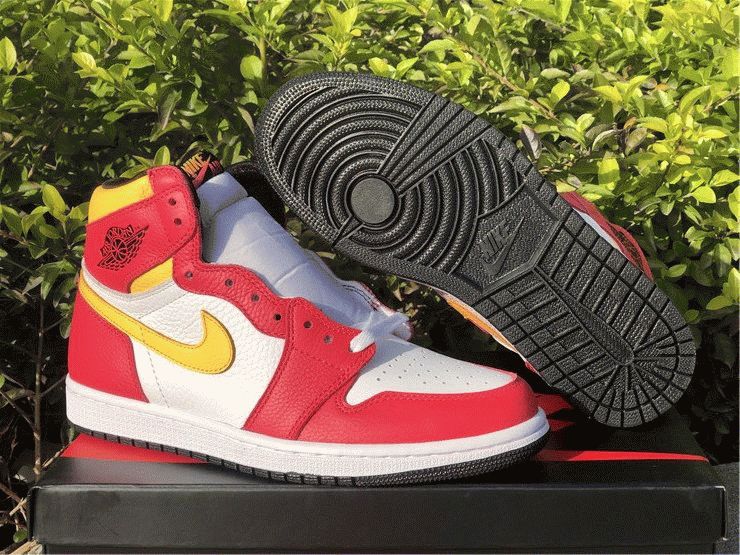 NewAir Jordan 1 High OG Light Fusion Red 2021