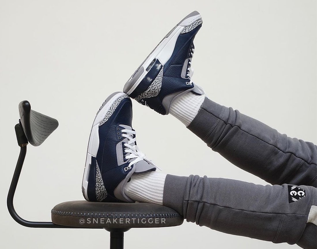 Air Jordan 3 ‘Midnight Navy’ is heading to retailers in full-family sizing