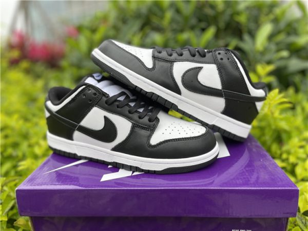 Nike Dunk Low Black White sneaker