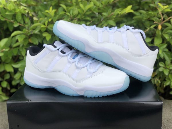 Air Jordan 11 Low Legend Blue vamp