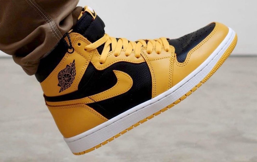 Air Jordan 1 High OG Pollen on feet look