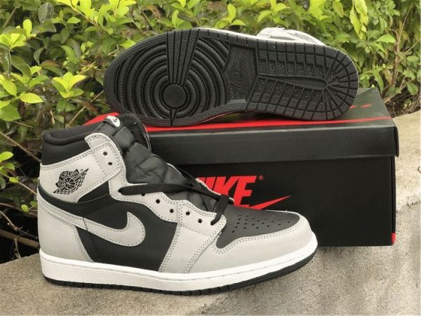 Air Jordan 1 High OG Shadow 2.0 panel