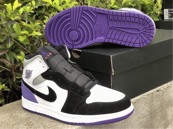 Air Jordan 1 Mid SE Court Purple Suede bottom