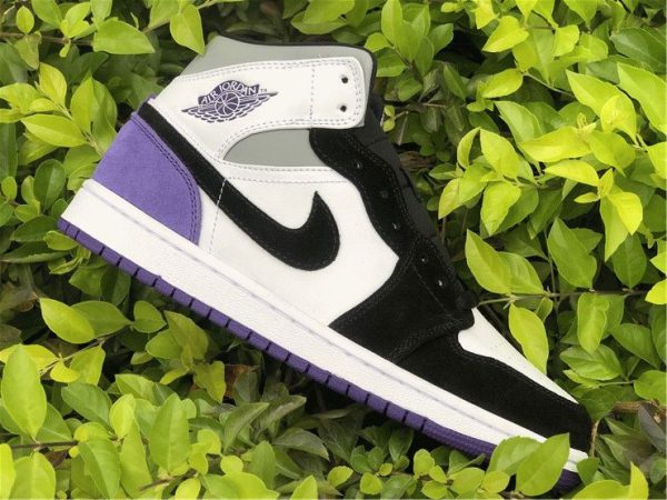 Air Jordan 1 Mid SE Court Purple Suede sidewall panling