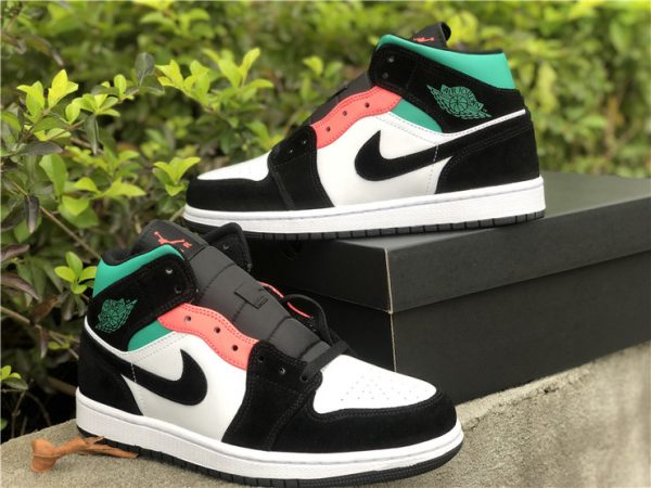 Air Jordan 1 Mid SE South Beach black mudguard