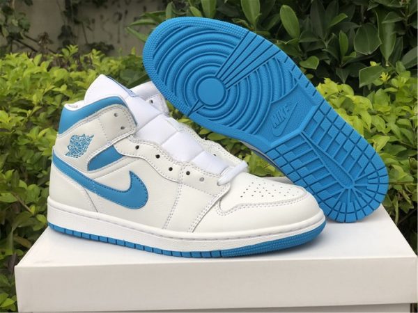 Air Jordan 1 Mid UNC White Blue bottom