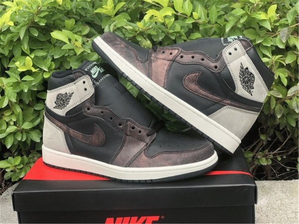 Air Jordan 1 Retro High OG Patina shoes