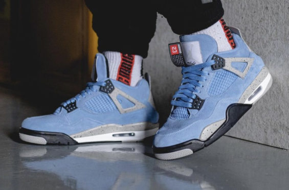 Air Jordan 4 UNC University Blue on feet look